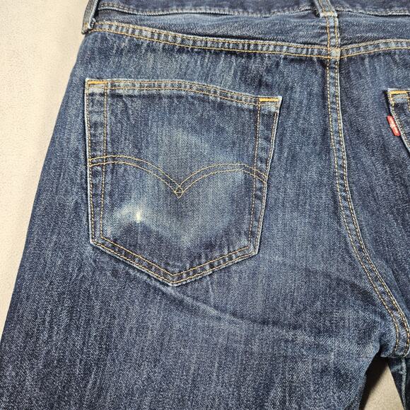 Levis 501 Jeans Mens Size 35x32.5 Straight Fit Cotton Denim Blue Distressed Worn - Picture 13 of 16